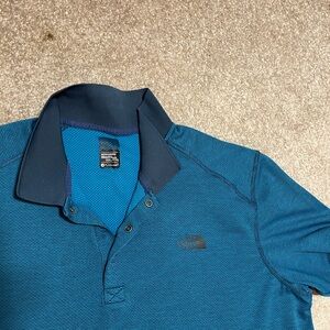 Mens North Face Polo.  XXL Flash Dry. 2 tone blue.